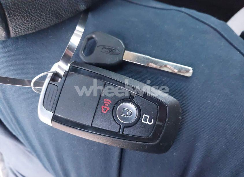 Photo 11 of 2019 Ford Explorer XLT (VIN 1FM5K8D83KGB00744)