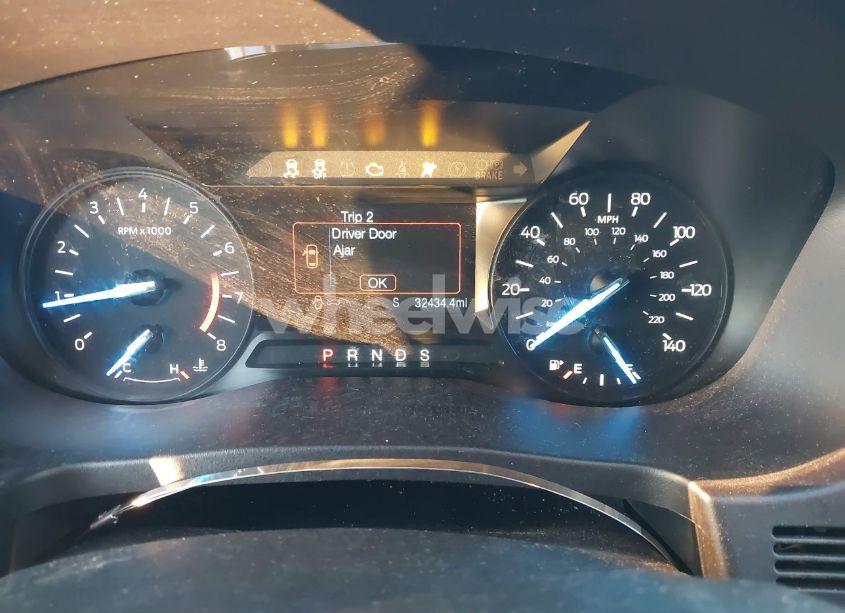 Photo 7 of 2019 Ford Explorer XLT (VIN 1FM5K8D83KGB00744)