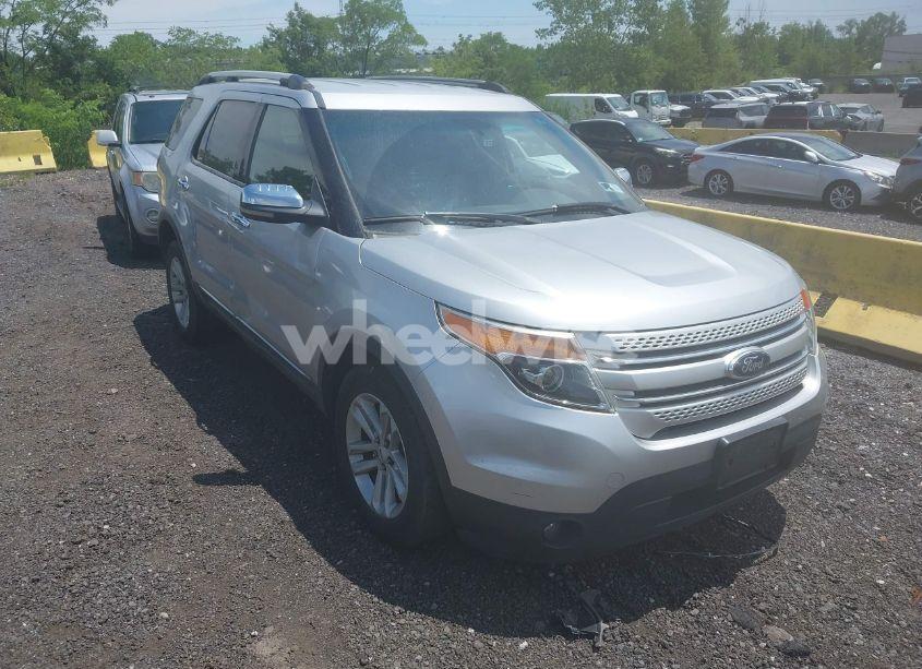 2013 Ford Explorer XLT (VIN 1FM5K8D84DGA05919) main photo