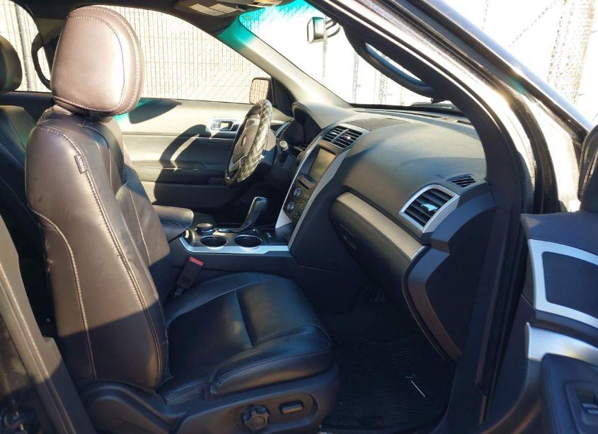 Photo 5 of 2013 Ford Explorer XLT (VIN 1FM5K8D84DGA58443)