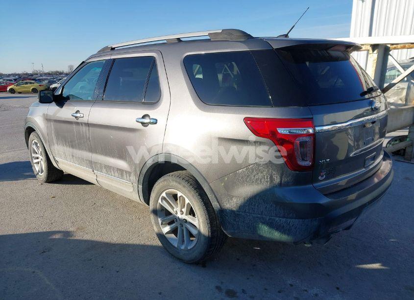 Photo 3 of 2013 Ford Explorer XLT (VIN 1FM5K8D84DGB21296)