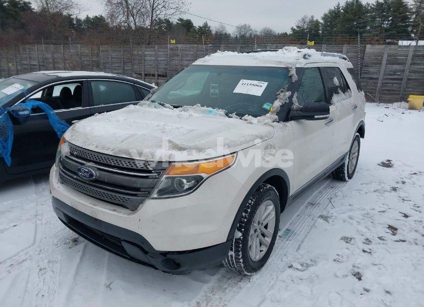 Photo 2 of 2013 Ford Explorer XLT (VIN 1FM5K8D84DGB85807)