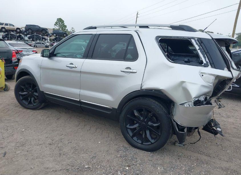 Photo 3 of 2013 Ford Explorer XLT (VIN 1FM5K8D84DGC25111)