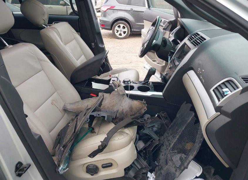 Photo 5 of 2013 Ford Explorer XLT (VIN 1FM5K8D84DGC25111)