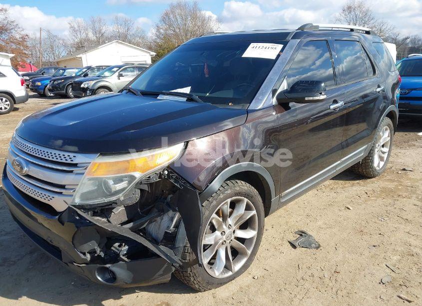 Photo 2 of 2013 Ford Explorer XLT (VIN 1FM5K8D84DGC56603)