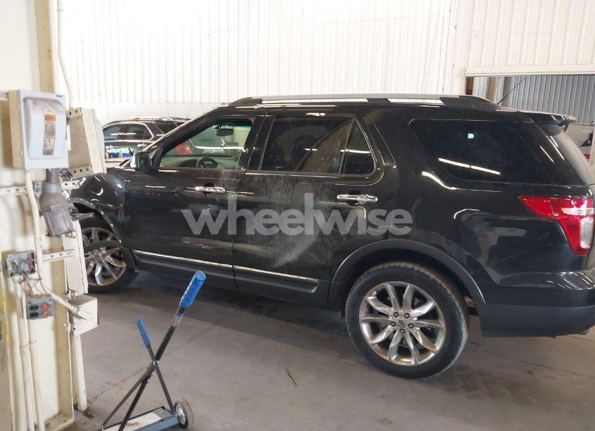 Photo 15 of 2013 Ford Explorer XLT (VIN 1FM5K8D84DGC56732)