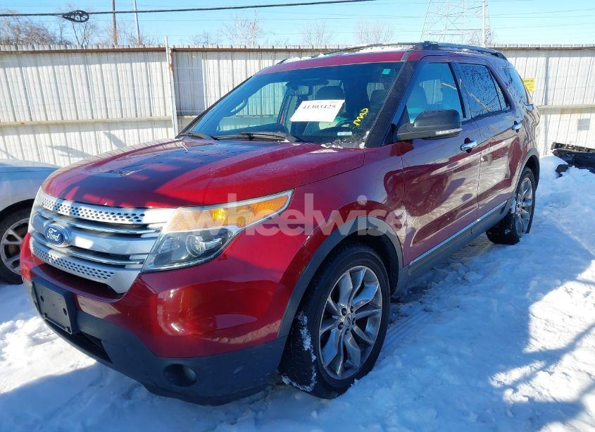 Photo 2 of 2013 Ford Explorer XLT (VIN 1FM5K8D84DGC82635)