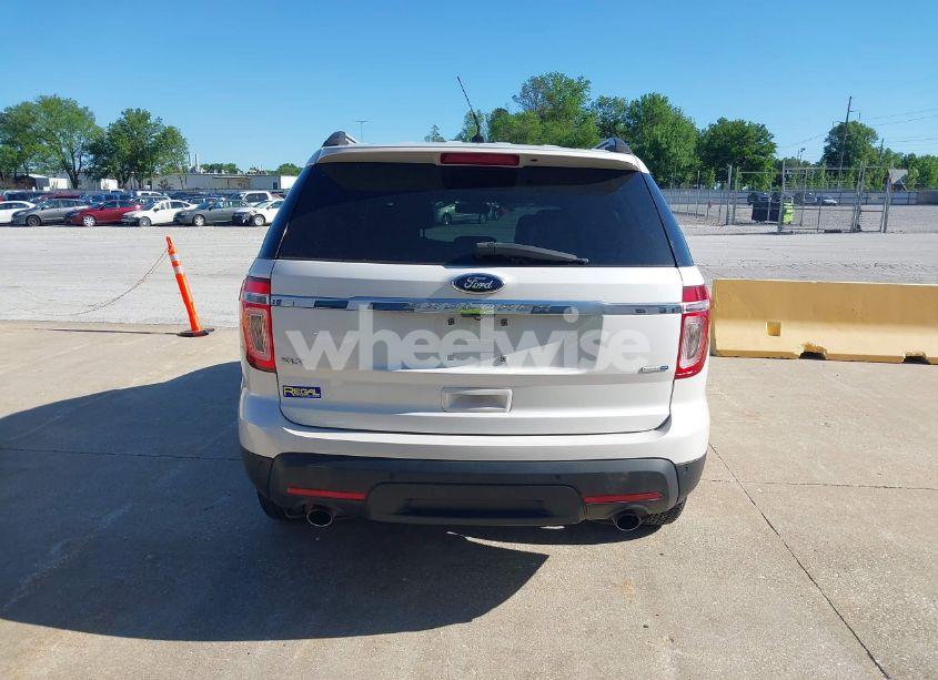 Photo 16 of 2014 Ford Explorer XLT (VIN 1FM5K8D84EGB09876)