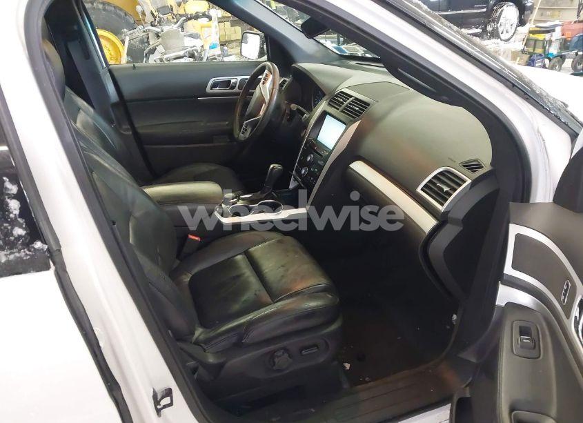 Photo 5 of 2014 Ford Explorer XLT (VIN 1FM5K8D84EGC18998)