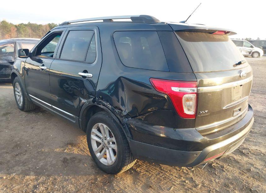 Photo 3 of 2014 Ford Explorer XLT (VIN 1FM5K8D84EGC39673)