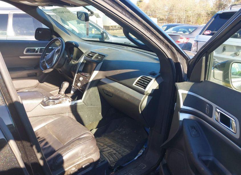 Photo 5 of 2015 Ford Explorer XLT (VIN 1FM5K8D84FGC46611)