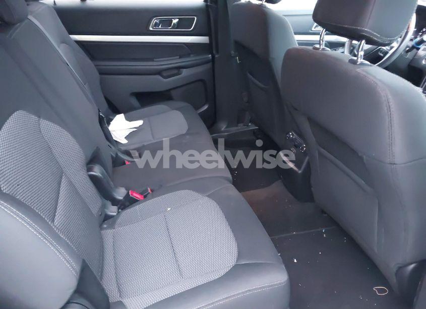 Photo 8 of 2016 Ford Explorer XLT (VIN 1FM5K8D84GGB57137)