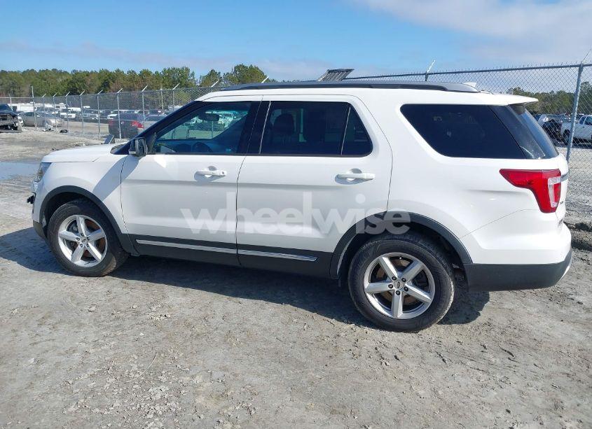 Photo 14 of 2016 Ford Explorer XLT (VIN 1FM5K8D84GGB78845)