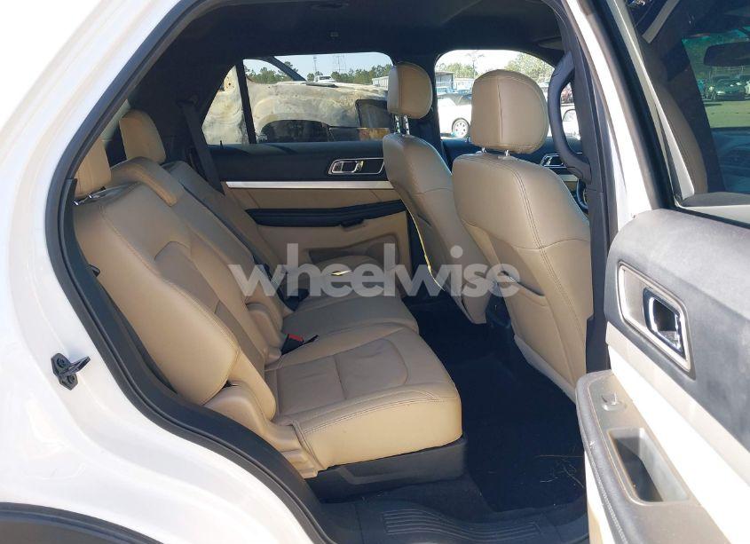Photo 8 of 2016 Ford Explorer XLT (VIN 1FM5K8D84GGB78845)
