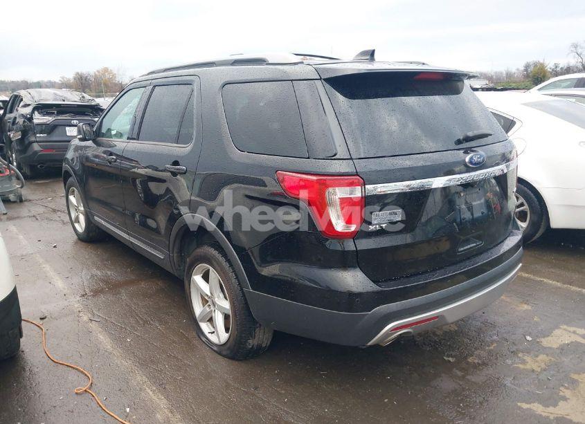 Photo 3 of 2016 Ford Explorer XLT (VIN 1FM5K8D84GGC93719)