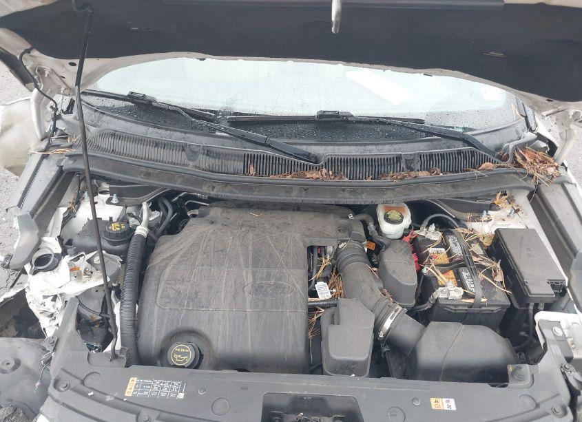 Photo 10 of 2017 Ford Explorer XLT (VIN 1FM5K8D84HGA39865)