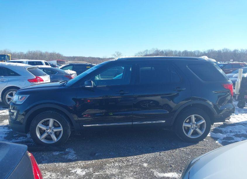 Photo 14 of 2017 Ford Explorer XLT (VIN 1FM5K8D84HGA67228)