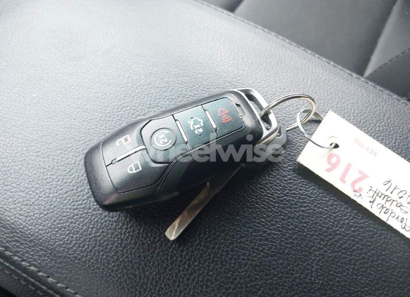 Photo 11 of 2017 Ford Explorer XLT (VIN 1FM5K8D84HGA72736)