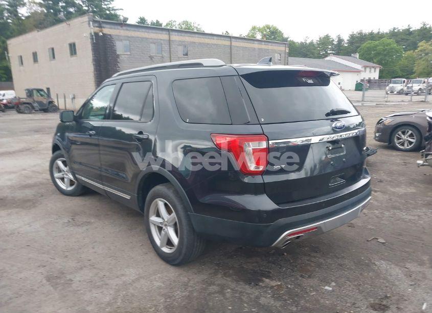 Photo 3 of 2017 Ford Explorer XLT (VIN 1FM5K8D84HGA72736)