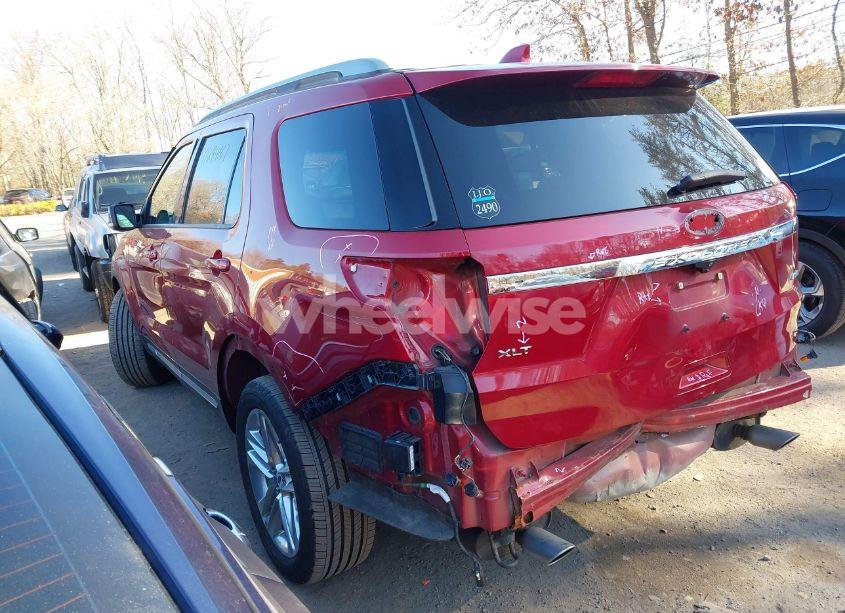 Photo 3 of 2017 Ford Explorer XLT (VIN 1FM5K8D84HGB36791)