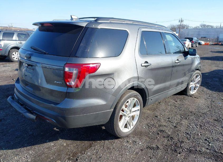 Photo 4 of 2017 Ford Explorer XLT (VIN 1FM5K8D84HGB57866)