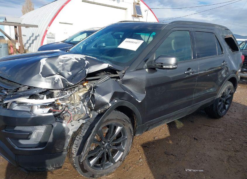 Photo 6 of 2017 Ford Explorer XLT (VIN 1FM5K8D84HGC22442)