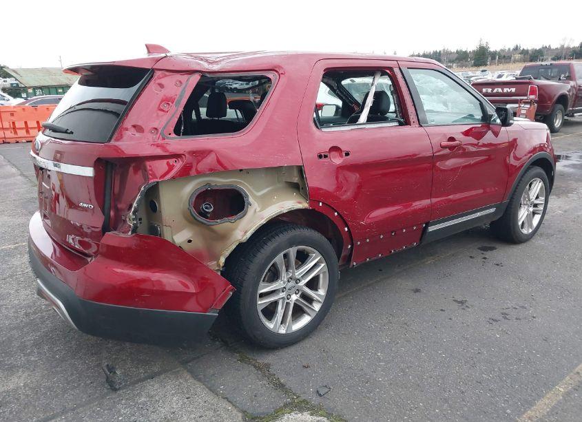 Photo 4 of 2017 Ford Explorer XLT (VIN 1FM5K8D84HGC56090)