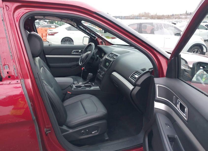 Photo 5 of 2017 Ford Explorer XLT (VIN 1FM5K8D84HGC56090)