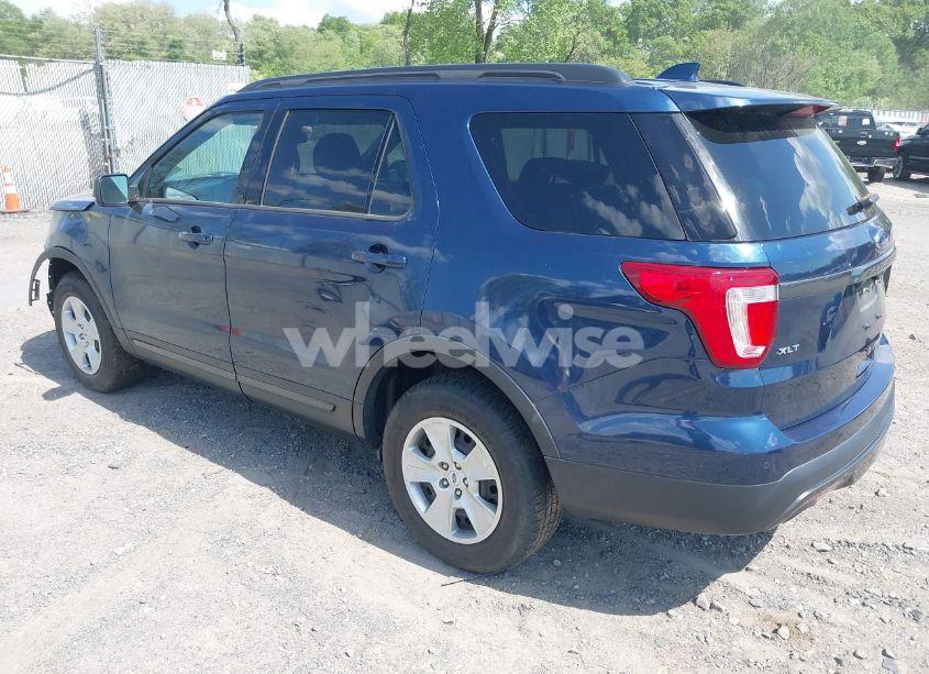 Photo 3 of 2017 Ford Explorer XLT (VIN 1FM5K8D84HGD47666)