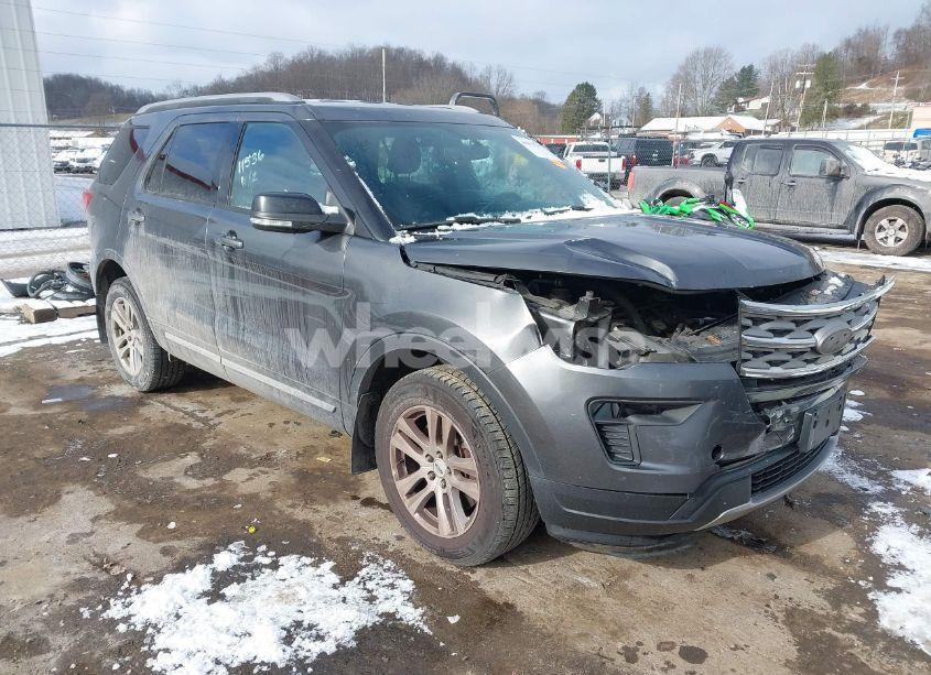 2018 Ford Explorer XLT (VIN 1FM5K8D84JGA18102) main photo