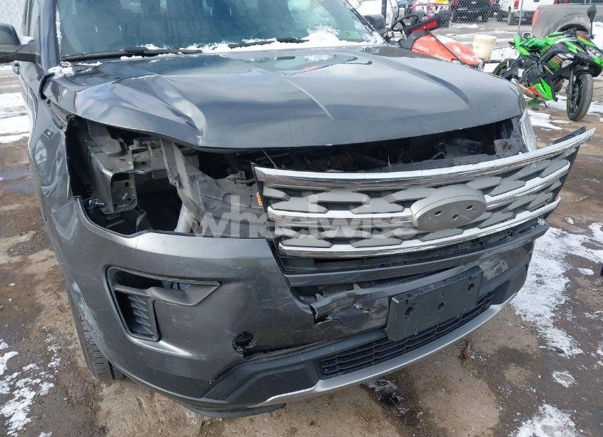 Photo 6 of 2018 Ford Explorer XLT (VIN 1FM5K8D84JGA18102)
