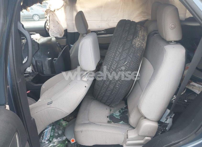 Photo 8 of 2018 Ford Explorer XLT (VIN 1FM5K8D84JGA50306)