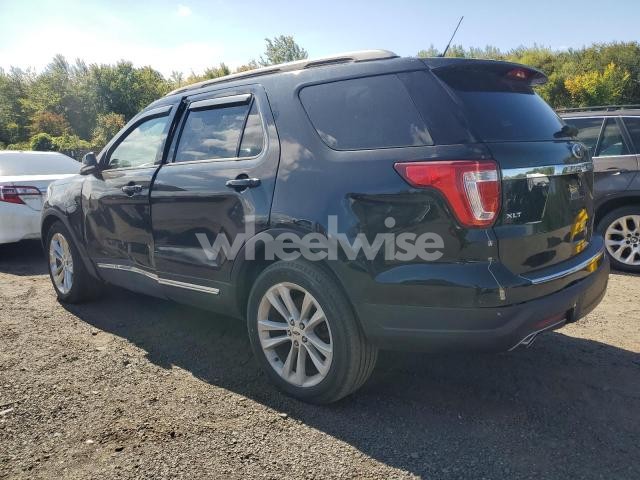 Photo 3 of 2018 FORD EXPLORER XLT (VIN 1FM5K8D84JGB02078)