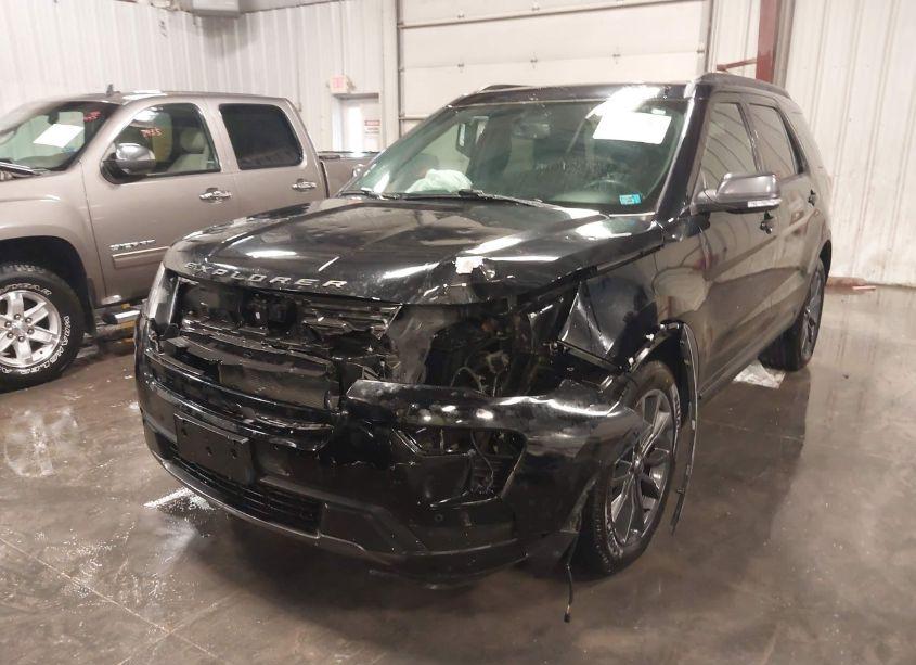 Photo 6 of 2018 Ford Explorer XLT (VIN 1FM5K8D84JGB09189)