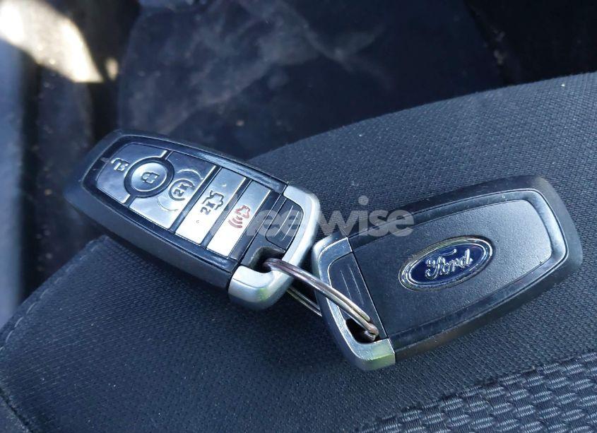 Photo 11 of 2018 Ford Explorer XLT (VIN 1FM5K8D84JGB46162)