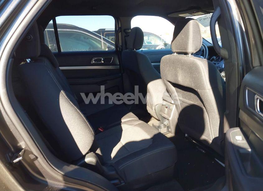 Photo 8 of 2018 Ford Explorer XLT (VIN 1FM5K8D84JGB46162)