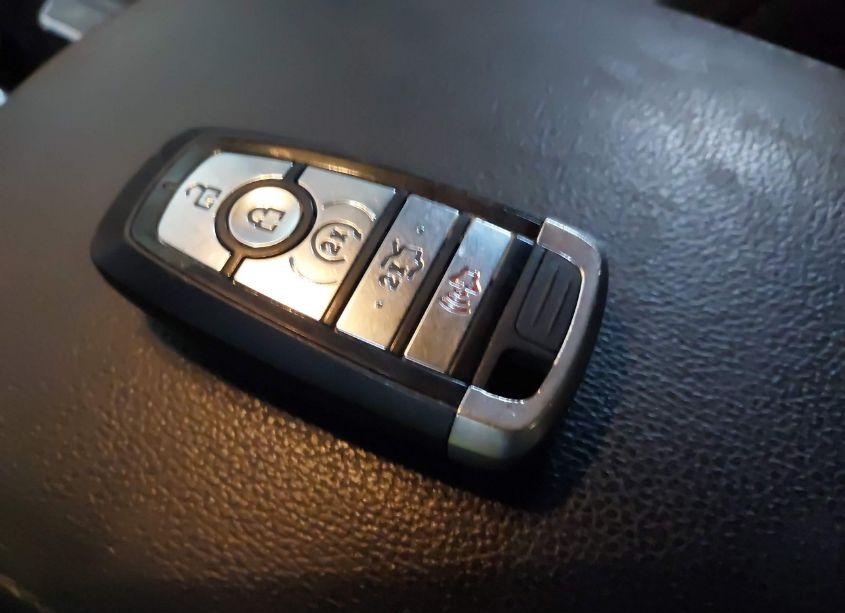 Photo 11 of 2018 Ford Explorer XLT (VIN 1FM5K8D84JGB48252)