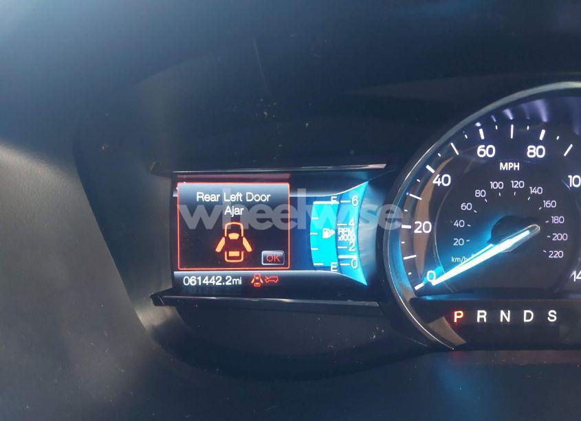 Photo 15 of 2019 Ford Explorer XLT (VIN 1FM5K8D84KGA83131)