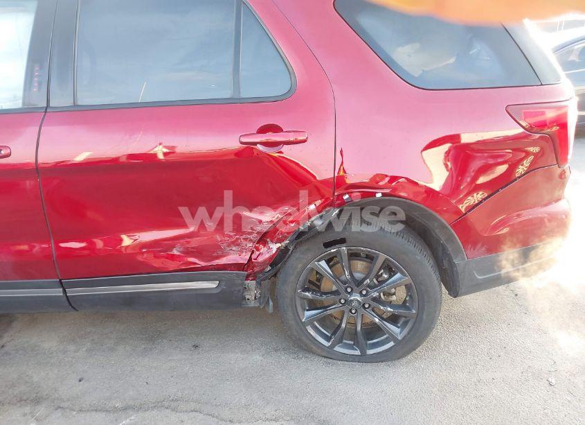 Photo 6 of 2019 Ford Explorer XLT (VIN 1FM5K8D84KGA83131)