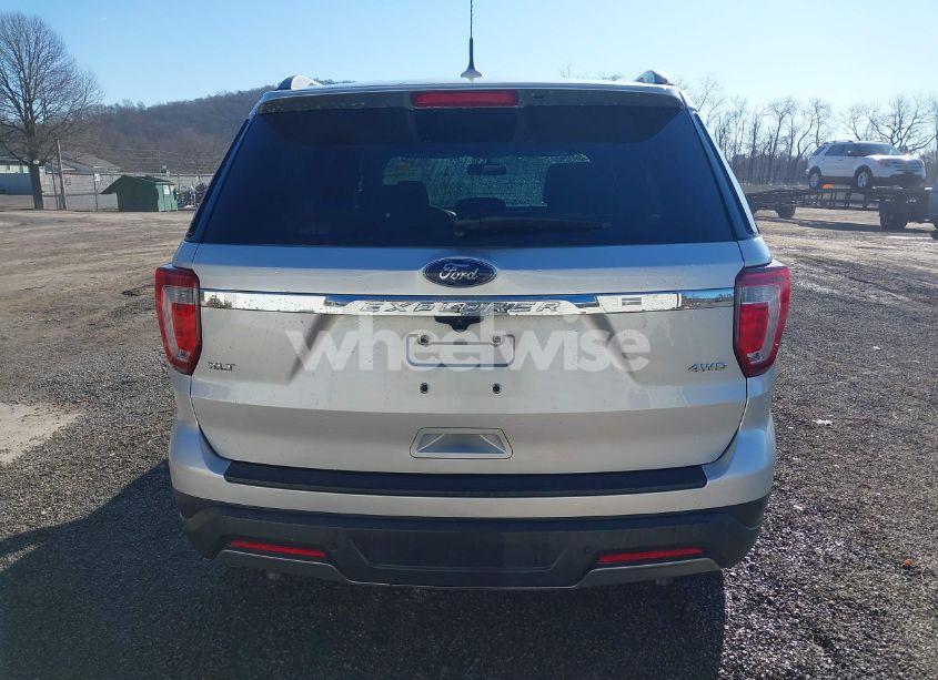 Photo 16 of 2019 Ford Explorer XLT (VIN 1FM5K8D84KGB25877)