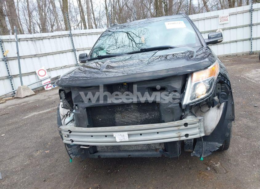 Photo 12 of 2013 Ford Explorer XLT (VIN 1FM5K8D85DGA12586)