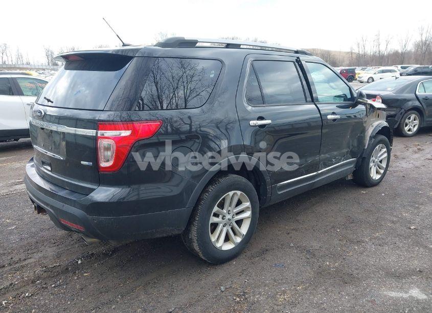 Photo 4 of 2013 Ford Explorer XLT (VIN 1FM5K8D85DGA12586)