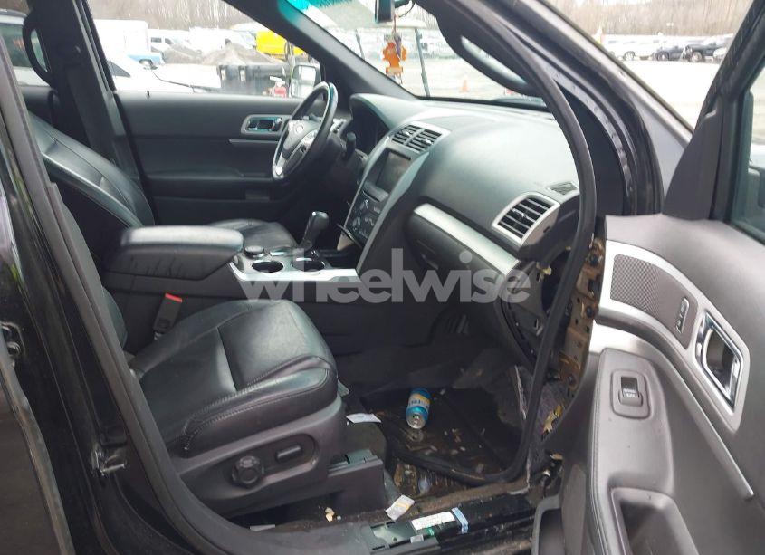 Photo 5 of 2013 Ford Explorer XLT (VIN 1FM5K8D85DGA12586)