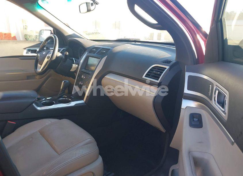 Photo 5 of 2013 Ford Explorer XLT (VIN 1FM5K8D85DGA26794)