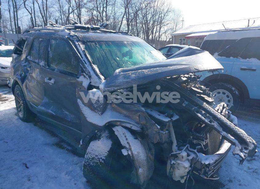 2013 Ford Explorer XLT (VIN 1FM5K8D85DGA38217) main photo