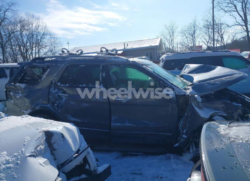 Photo 14 of 2013 Ford Explorer XLT (VIN 1FM5K8D85DGA38217)