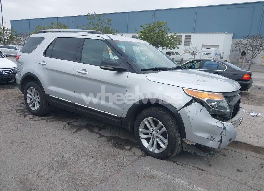 2013 Ford Explorer XLT (VIN 1FM5K8D85DGA38220) main photo