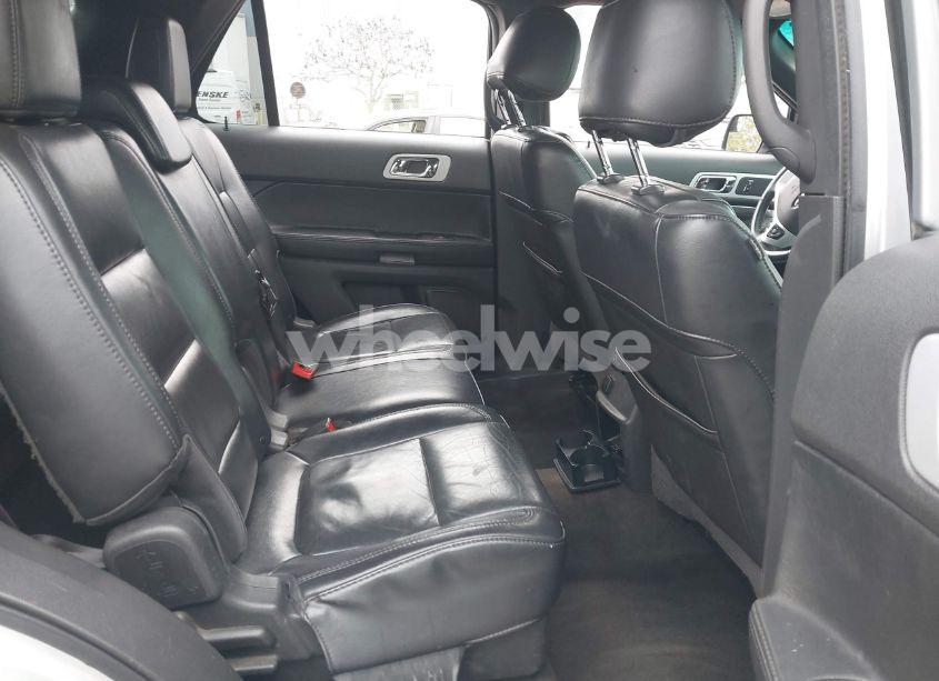 Photo 8 of 2013 Ford Explorer XLT (VIN 1FM5K8D85DGA38220)