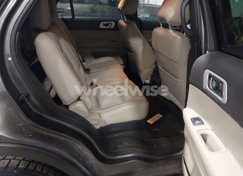 Photo 8 of 2013 Ford Explorer XLT (VIN 1FM5K8D85DGA58127)