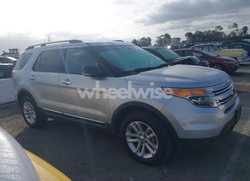 Photo 13 of 2013 Ford Explorer XLT (VIN 1FM5K8D85DGB08296)